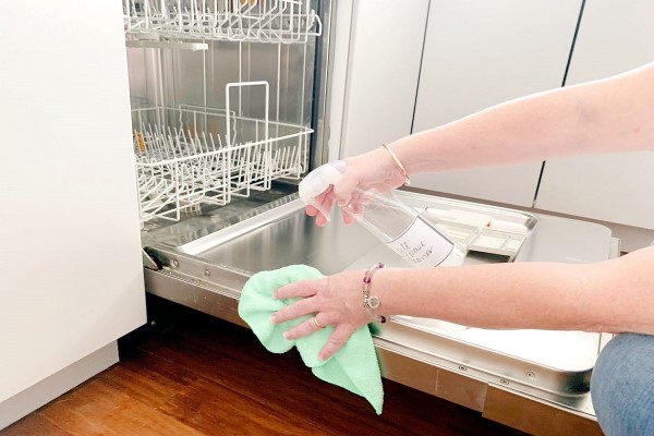 روش های عالی برای مراقبت و نگهداری از ماشین ظرفشویی