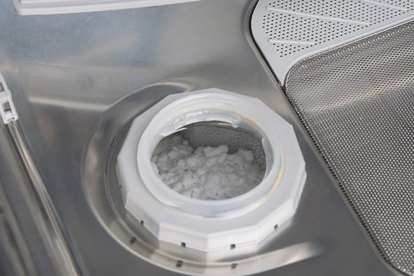 آموزش تخلیه نمک ماشین ظرفشویی و دلایل نشت آن